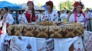 Коровай єдності